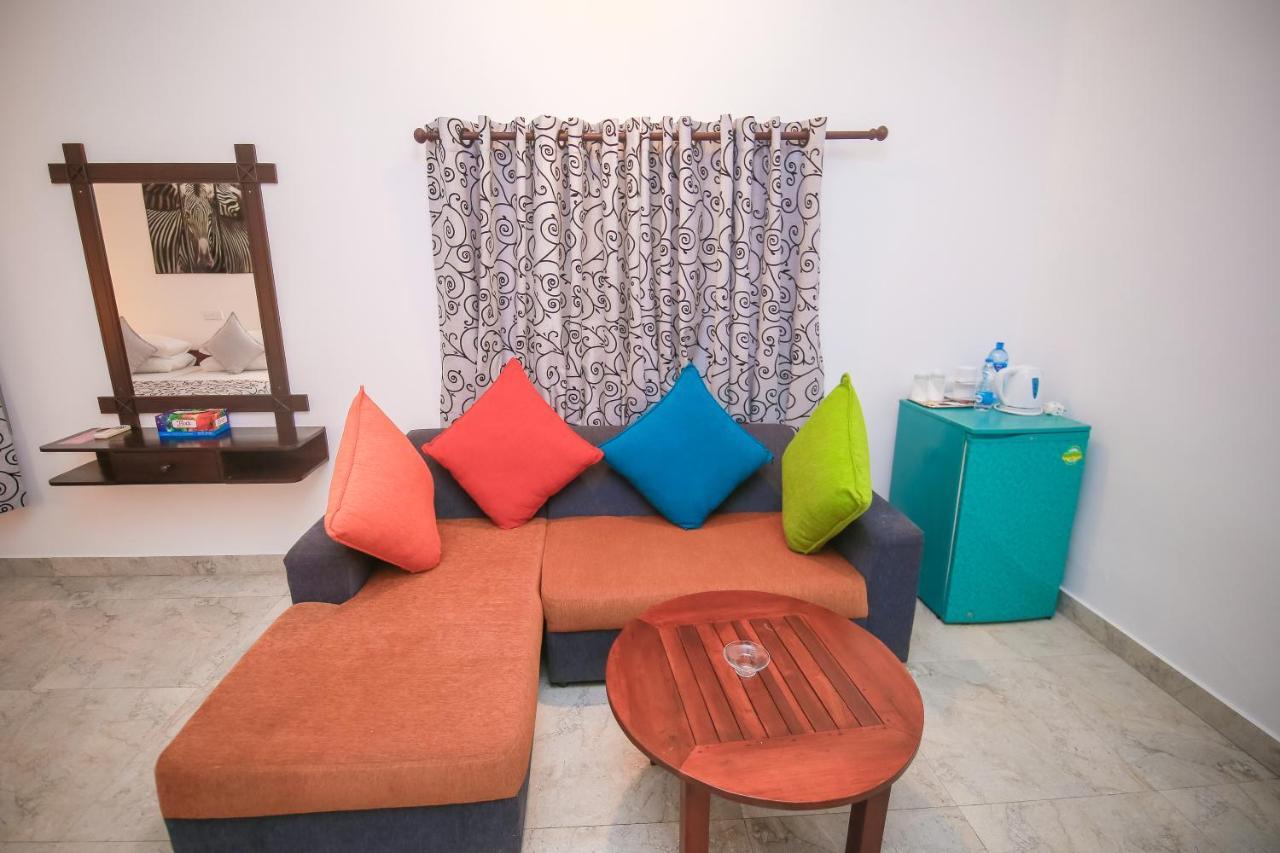 Villa Paradise Хиккадува Экстерьер фото