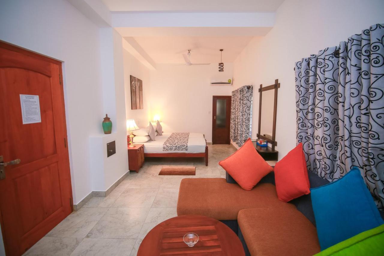 Villa Paradise Хиккадува Экстерьер фото